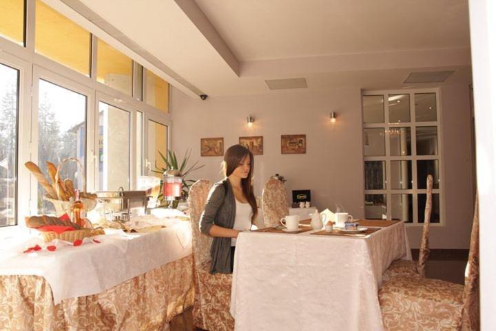 Hotel Wiktoria Шклярска Поремба Екстериор снимка
